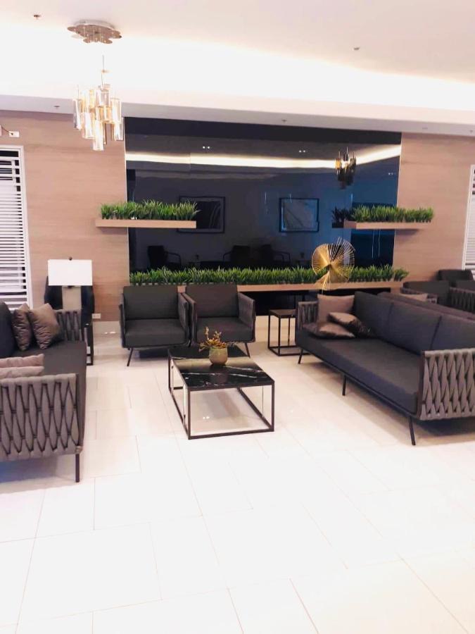 Myrvin At Grass Residences, Qc Манила Экстерьер фото