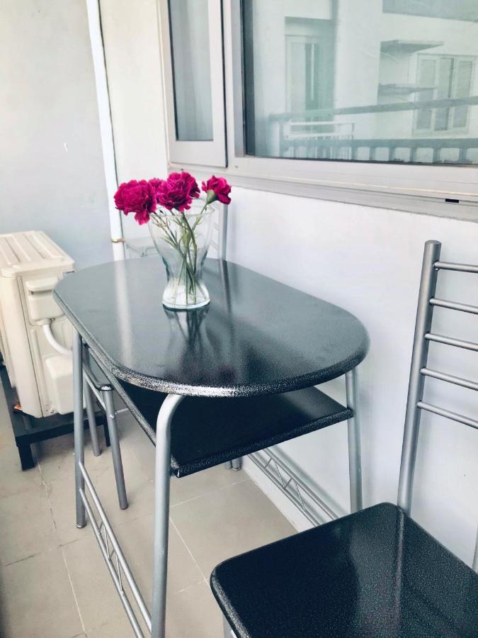 Myrvin At Grass Residences, Qc Манила Экстерьер фото